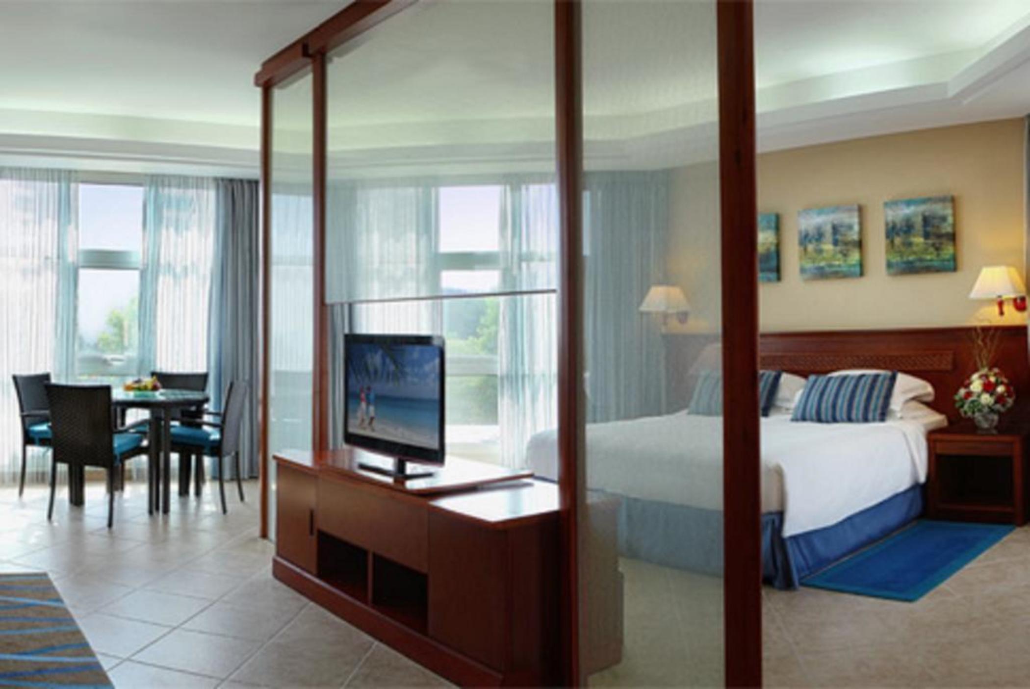 Fujairah Rotana & - Resort 5*