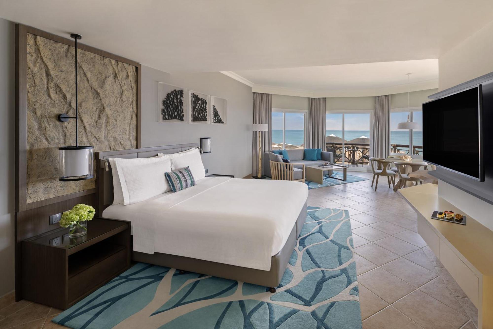Fujairah Rotana & - 5* Al Aqah