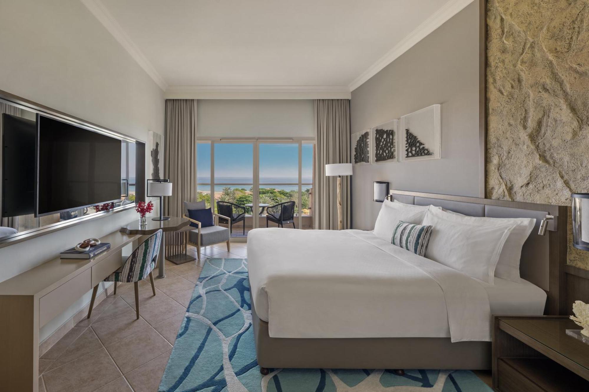 Resort Fujairah Rotana & - Al Aqah