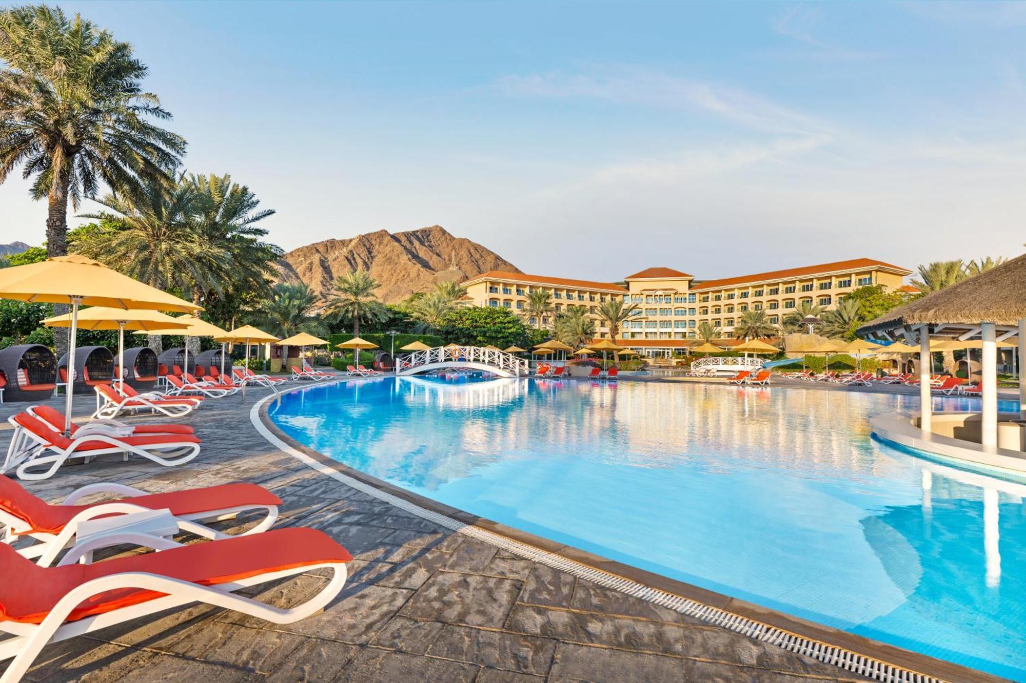 Fujairah Rotana & - 5*